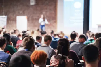 L' Académie royale des Sciences, des Lettres et des Beaux-Arts de Belgique lance une série de conférences en ligne (en anglais) données par des scientifiques ukrainiens, toujours actuellement basés en Ukraine