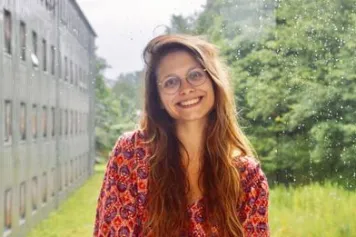 Félicitations à Alexandra Tits, boursière FRIA FNRS, Doctorante au sein du laboratoire Mécanique des matériaux biologiques et bioinspirés (Aérospatiale & Mécanique / École d'Ingénieurs) Université de Liège 